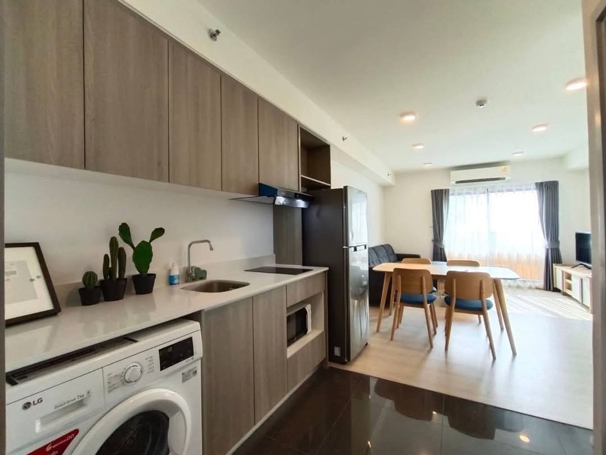 For RentCondoBangna, Bearing, Lasalle : Space Mega 1, 1 bedroom, 28 sq m, Building B, 26th floor, rent 9000/month, call/Line: 0636262722