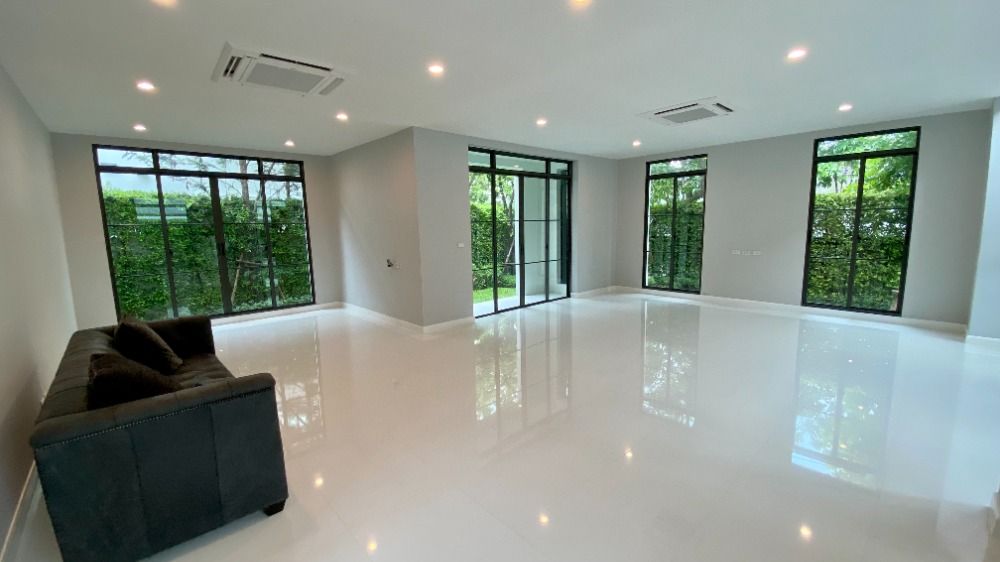 ขายบ้านพุทธมณฑล ศาลายา : ขายบ้านใหม่ นิยาม บรมราชชนนี Type กลางขายเท่าราคาเริ่มต้น ทรง Modern Classic ติดถนนใหญ่ปิ่นเกล้า - บรมราชชนนี