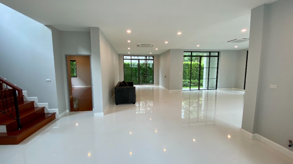 ขายบ้านพุทธมณฑล ศาลายา : ขายบ้านใหม่ นิยาม บรมราชชนนี Type กลางขายเท่าราคาเริ่มต้น ทรง Modern Classic ติดถนนใหญ่ปิ่นเกล้า - บรมราชชนนี