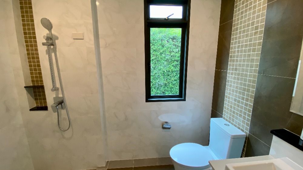 ขายบ้านพุทธมณฑล ศาลายา : ขายบ้านใหม่ นิยาม บรมราชชนนี Type กลางขายเท่าราคาเริ่มต้น ทรง Modern Classic ติดถนนใหญ่ปิ่นเกล้า - บรมราชชนนี