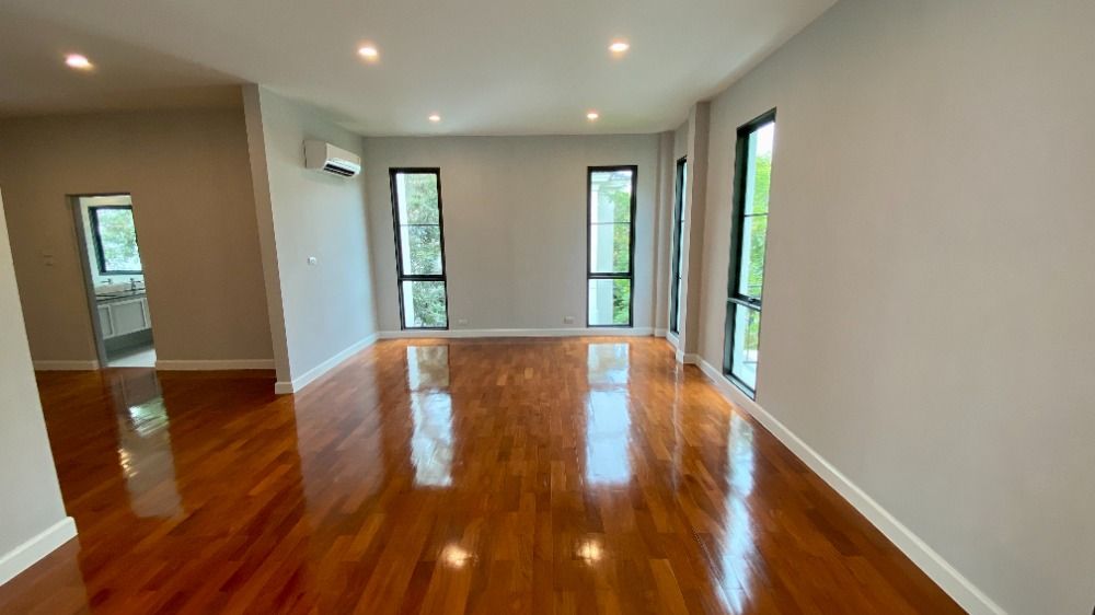 ขายบ้านพุทธมณฑล ศาลายา : ขายบ้านใหม่ นิยาม บรมราชชนนี Type กลางขายเท่าราคาเริ่มต้น ทรง Modern Classic ติดถนนใหญ่ปิ่นเกล้า - บรมราชชนนี