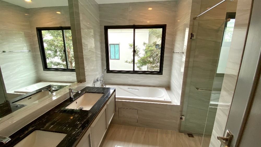 ขายบ้านพุทธมณฑล ศาลายา : ขายบ้านใหม่ นิยาม บรมราชชนนี Type กลางขายเท่าราคาเริ่มต้น ทรง Modern Classic ติดถนนใหญ่ปิ่นเกล้า - บรมราชชนนี