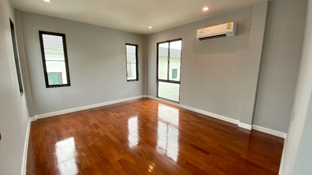 ขายบ้านพุทธมณฑล ศาลายา : ขายบ้านใหม่ นิยาม บรมราชชนนี Type กลางขายเท่าราคาเริ่มต้น ทรง Modern Classic ติดถนนใหญ่ปิ่นเกล้า - บรมราชชนนี