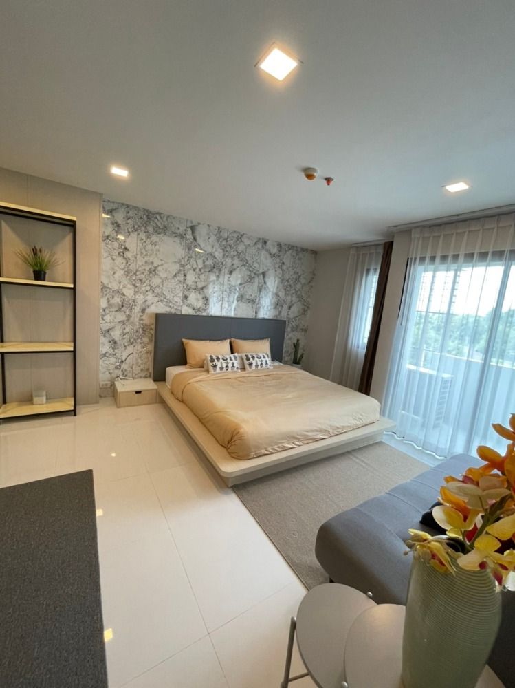 ขายคอนโดเชียงใหม่ : ขายคอนโด ปันนา โอเอซิส  1 ใกล้เซ็นทรัลเฟสฯ เชียงใหม่ และขนส่งอาเขต วิวสระ เห็นวิวดอยสุเทพ พร้อมผู้เช่า