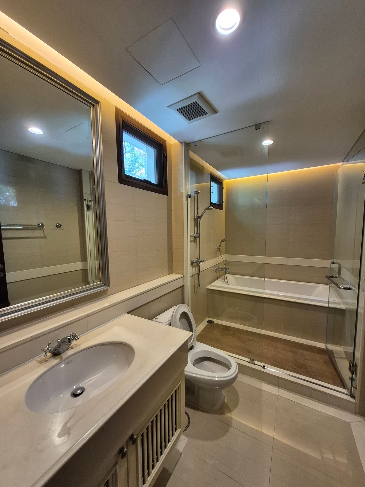 ให้เช่าบ้านสุขุมวิท อโศก ทองหล่อ : House for Rent⭐Luxury Pool Villa⭐4 Bedroom⭐Sukhumvit