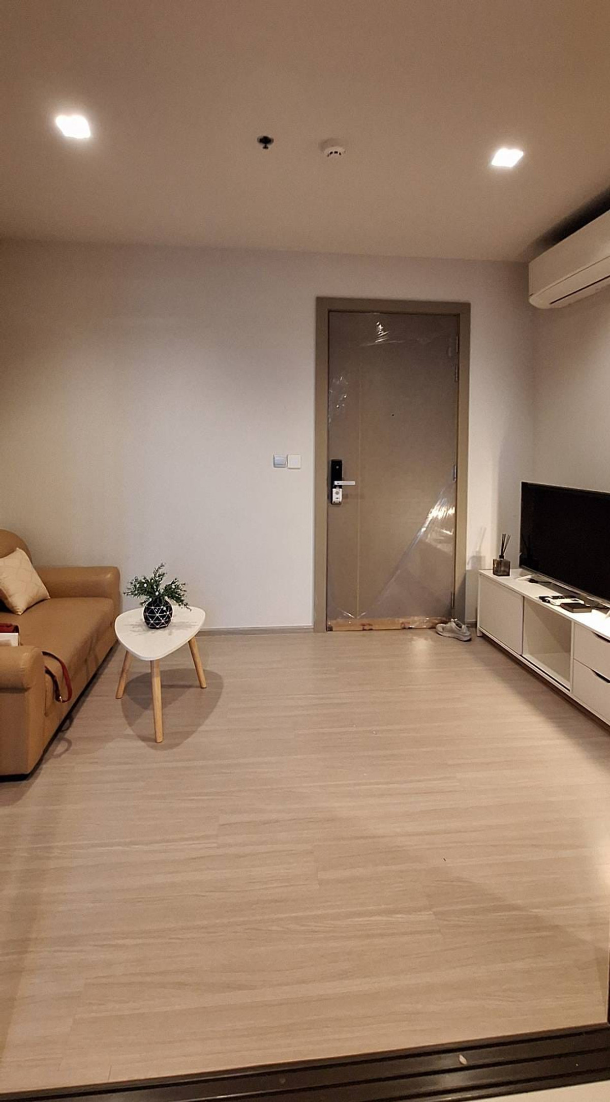 ให้เช่าคอนโดพระราม 9 เพชรบุรีตัดใหม่ RCA : ให้เช่า Life Asoke Rama9 คอนโด ไลฟ์อโศกพระราม 9 🌸 ใกล้ มศว. MRT พระราม 9 