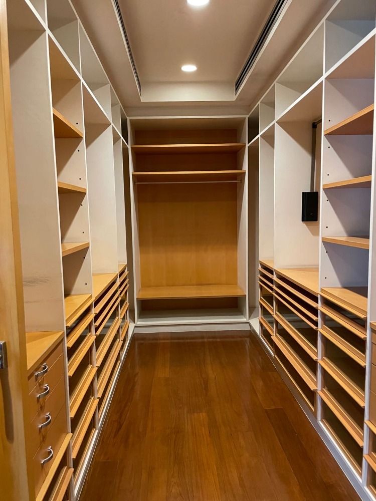 For RentHousePattanakan, Srinakarin : Luxury single house for rent