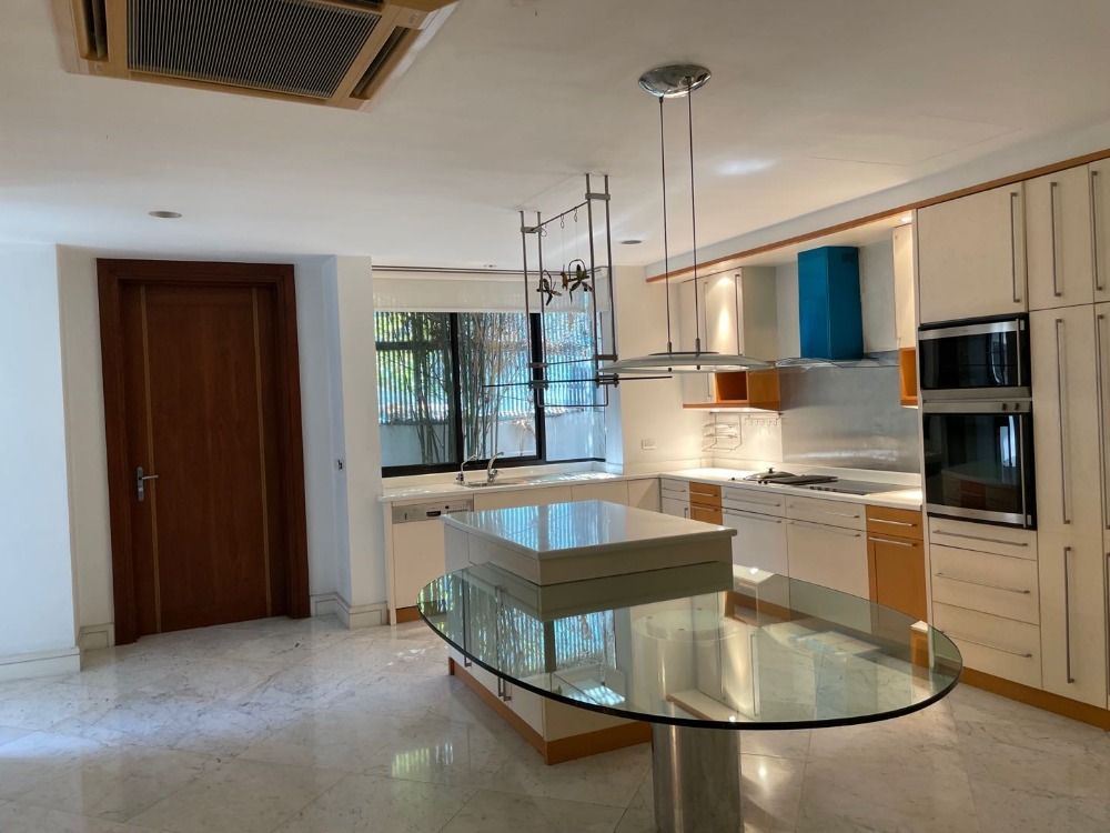 For RentHousePattanakan, Srinakarin : Luxury single house for rent