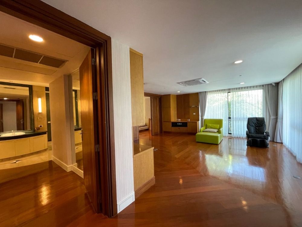 For RentHousePattanakan, Srinakarin : Luxury single house for rent