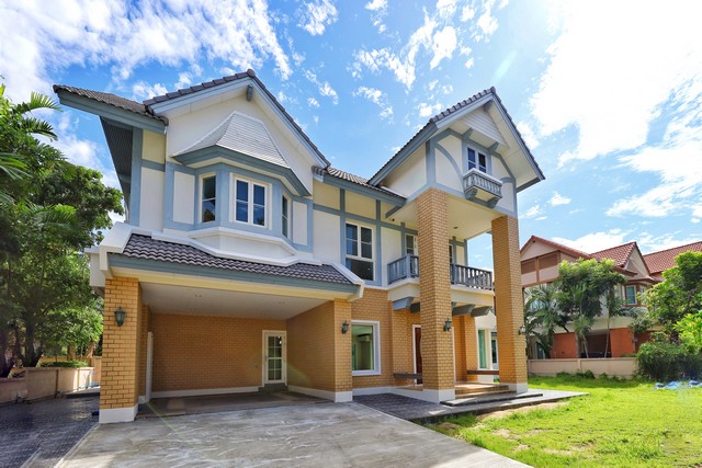 For SaleHouseRama5, Ratchapruek, Bangkruai : Luxury 2-storey detached house for sale, size 162 sq.m., Q House Avenue Rama 5 (Q House Avenue Rama 5), near Si Rat Expressway