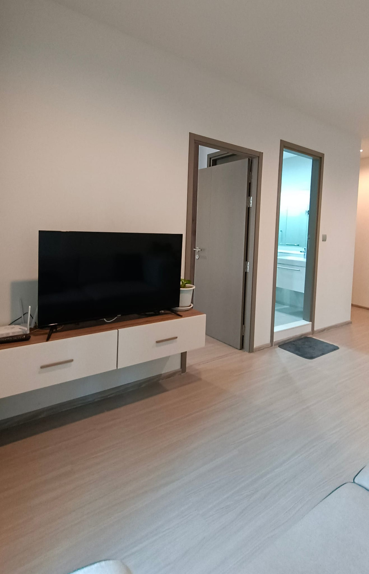 ให้เช่าคอนโดพระราม 9 เพชรบุรีตัดใหม่ RCA : ให้เช่า Life Asoke Hype 2 ห้องนอน (เตียง 5ฟุตทั้ง 2ห้อง) คอนโด ไลฟ์ อโศก ไฮป์ คอนโดพระราม 9 🌸ใกล้ MRT