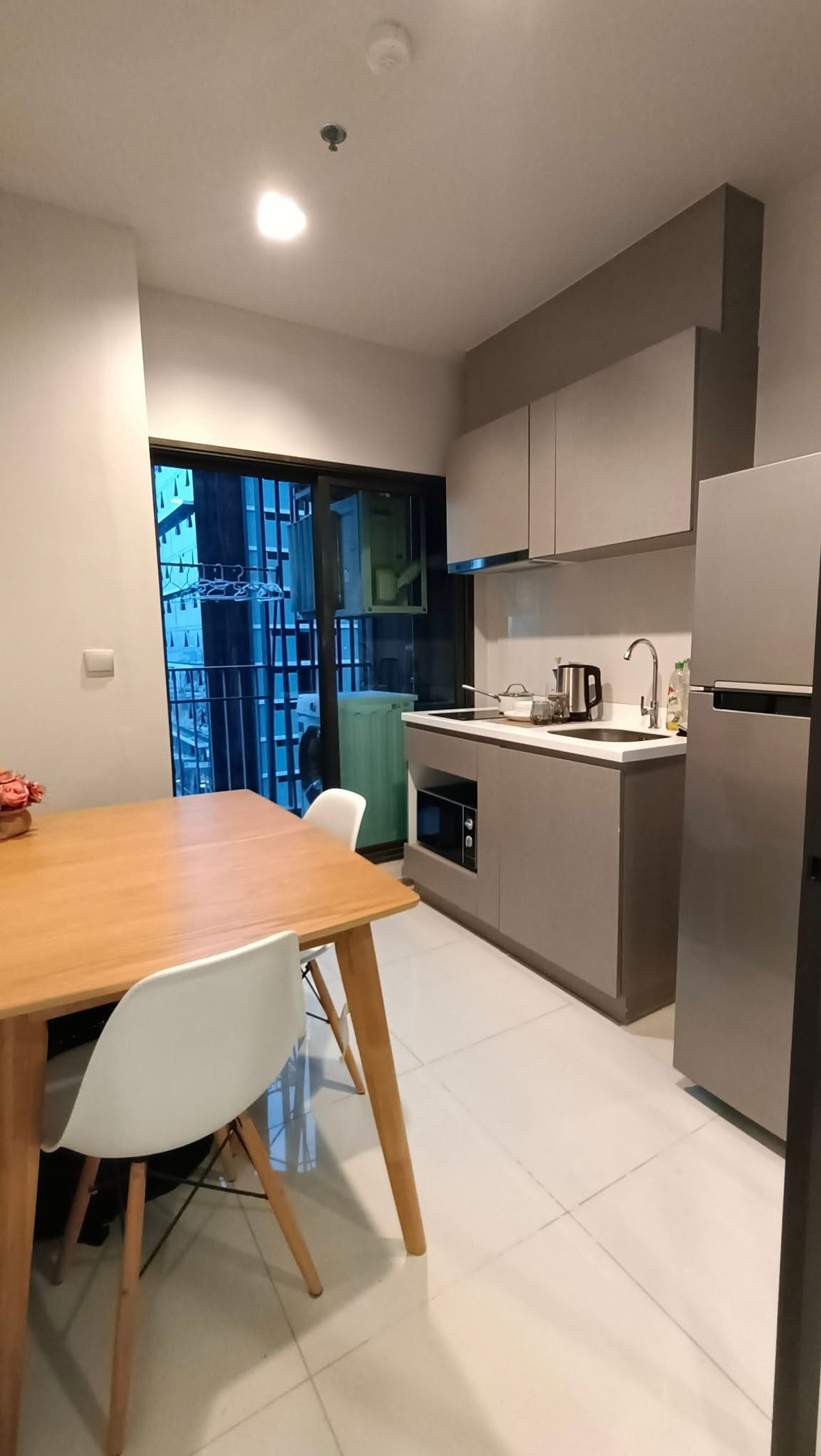 ให้เช่าคอนโดพระราม 9 เพชรบุรีตัดใหม่ RCA : ให้เช่า Life Asoke Rama9 คอนโด ไลฟ์อโศกพระราม 9 🌸 ใกล้ มศว. MRT พระราม 9 