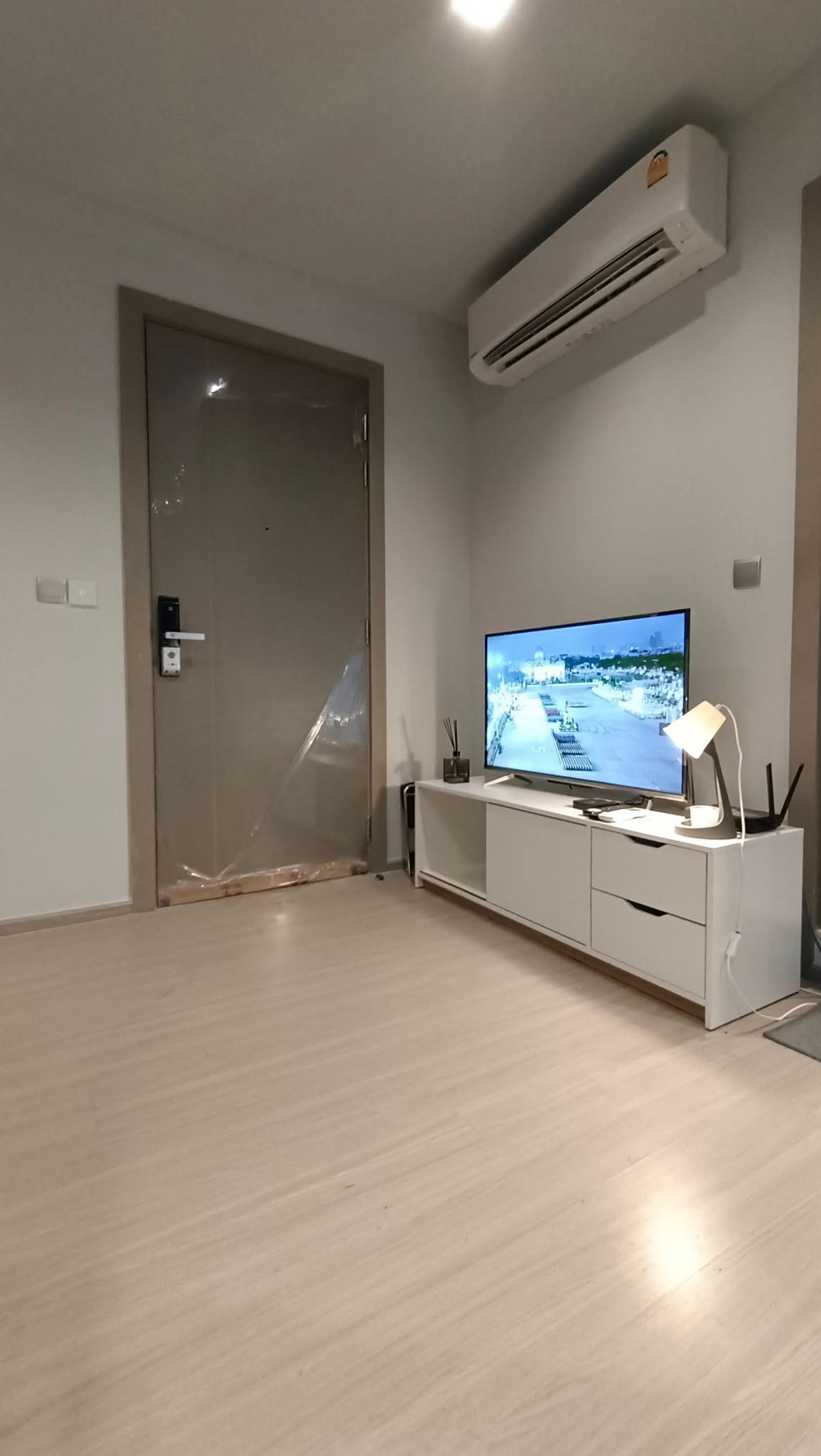 ให้เช่าคอนโดพระราม 9 เพชรบุรีตัดใหม่ RCA : ให้เช่า Life Asoke Rama9 คอนโด ไลฟ์อโศกพระราม 9 🌸 ใกล้ มศว. MRT พระราม 9 