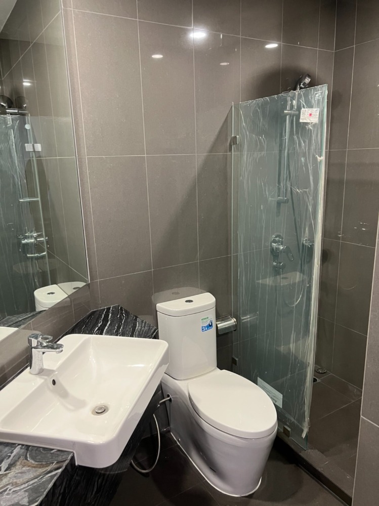 For RentCondoSiam Paragon ,Chulalongkorn,Samyan : Condo for Rent  เช่า **  Ashton Cula-Silom ห้องกว้าง  66 ตรม. 2 นอน 2 น้ำ เฟอร์ครบ พร้อมอยู่@ 60,000 บาท  Call 096-2615656