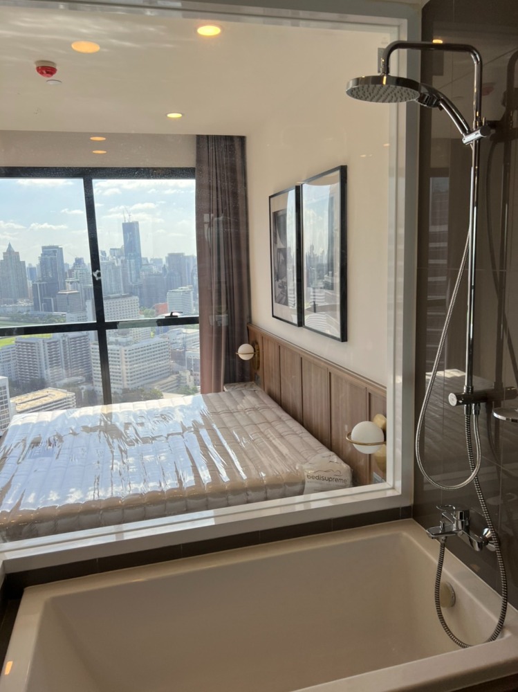 For RentCondoSiam Paragon ,Chulalongkorn,Samyan : Condo for Rent  เช่า **  Ashton Cula-Silom ห้องกว้าง  66 ตรม. 2 นอน 2 น้ำ เฟอร์ครบ พร้อมอยู่@ 60,000 บาท  Call 096-2615656