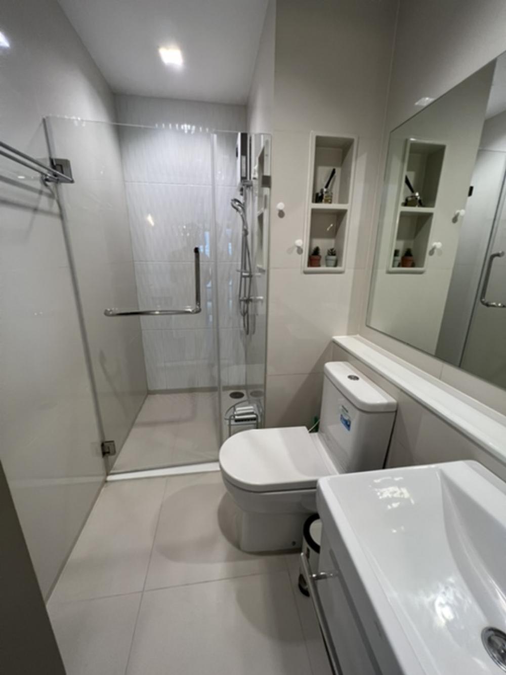 ให้เช่าคอนโดพระราม 9 เพชรบุรีตัดใหม่ RCA : 🔥ให้เช่าด่วน คุ้มสุดๆ🔥คอนโดไลฟ์ อโศก-พระราม 9 (2 ห้องนอน 45 ตรม. ตกแต่งพร้อมอยู่ ใกล้ MRT พระราม 9 - ฟอร์จูน  - เซ็นทรัลพระราม 9)