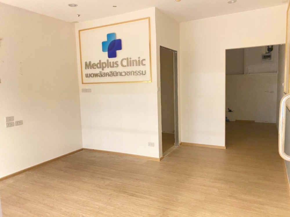 ให้เช่าร้านค้า/ตลาดนัดพระราม 3 สาธุประดิษฐ์ : พื้นที่ให้เช่า - ที่ขายขายของ SV City พระราม 3 ติด brt วัดด่าน