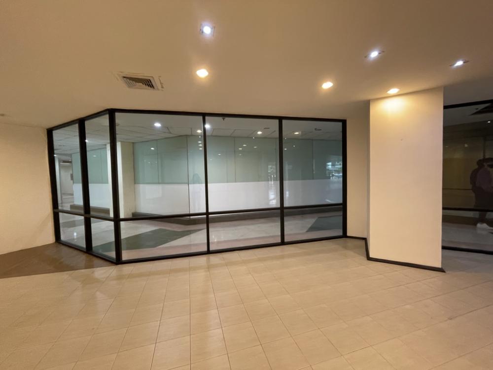 ให้เช่าร้านค้า/ตลาดนัดพระราม 3 สาธุประดิษฐ์ : พื้นที่ให้เช่า - ที่ขายขายของ SV City พระราม 3 ติด brt วัดด่าน