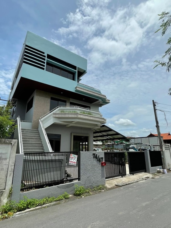 For SaleHouseNawamin, Ramindra : House for sale in Bueng Kum, Nawamin Road.