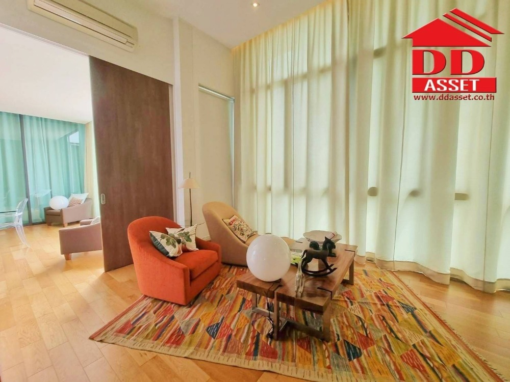 For SaleHouseLadkrabang, Suwannaphum Airport : Luxury 3-storey house for sale with elevator ​in the Royal Golf Ladkrabang golf course Beautiful house, golf course view, ready to move in The Royal Golf & Country Club