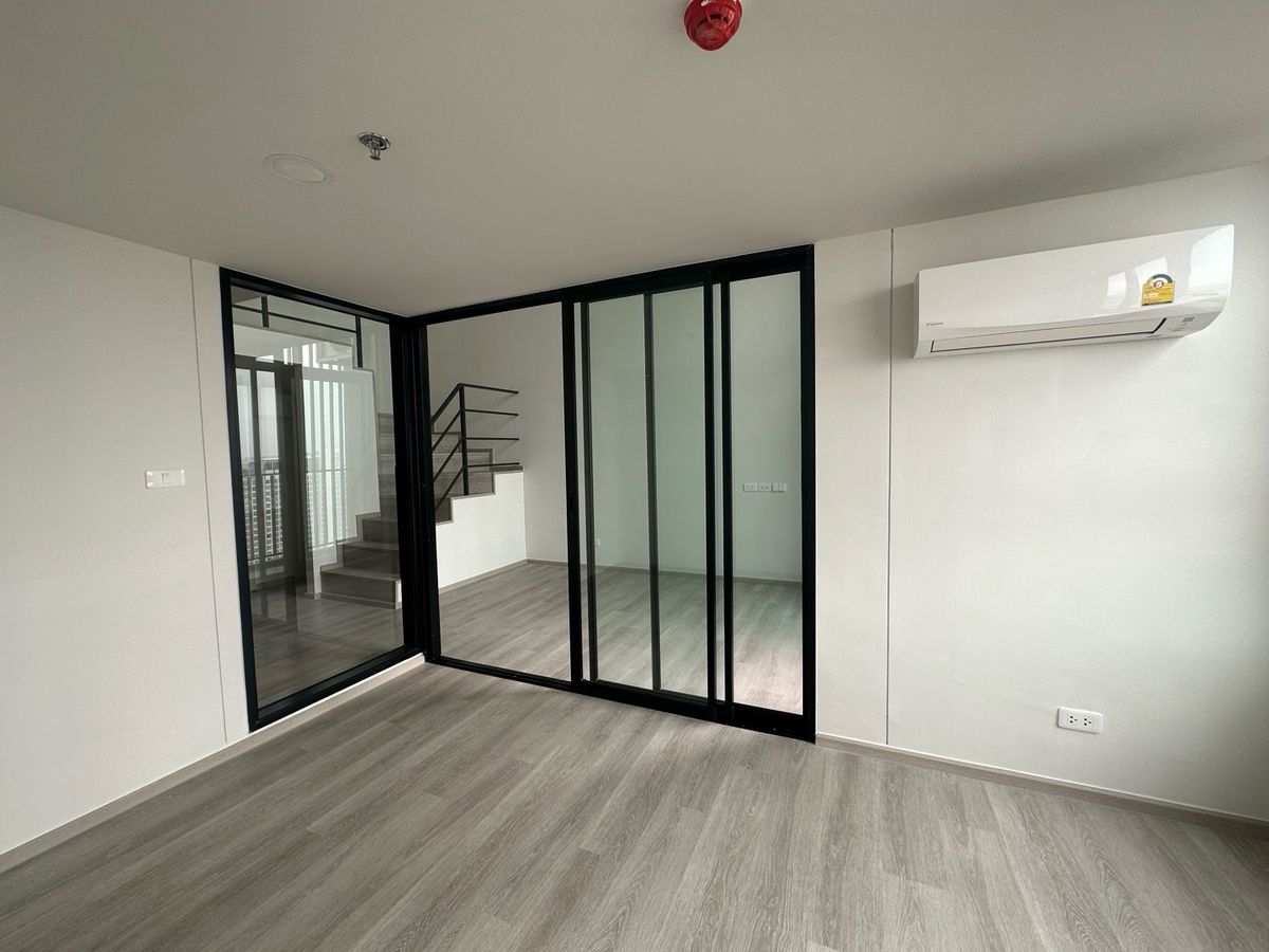 For SaleCondoPinklao, Charansanitwong : Room with a view of the Chao Phraya River, Ideo Charan70 project, hybrid room, size 50 square meters, price 5.39 million baht. Interested in seeing the room, call/line: 0646428664 Patch