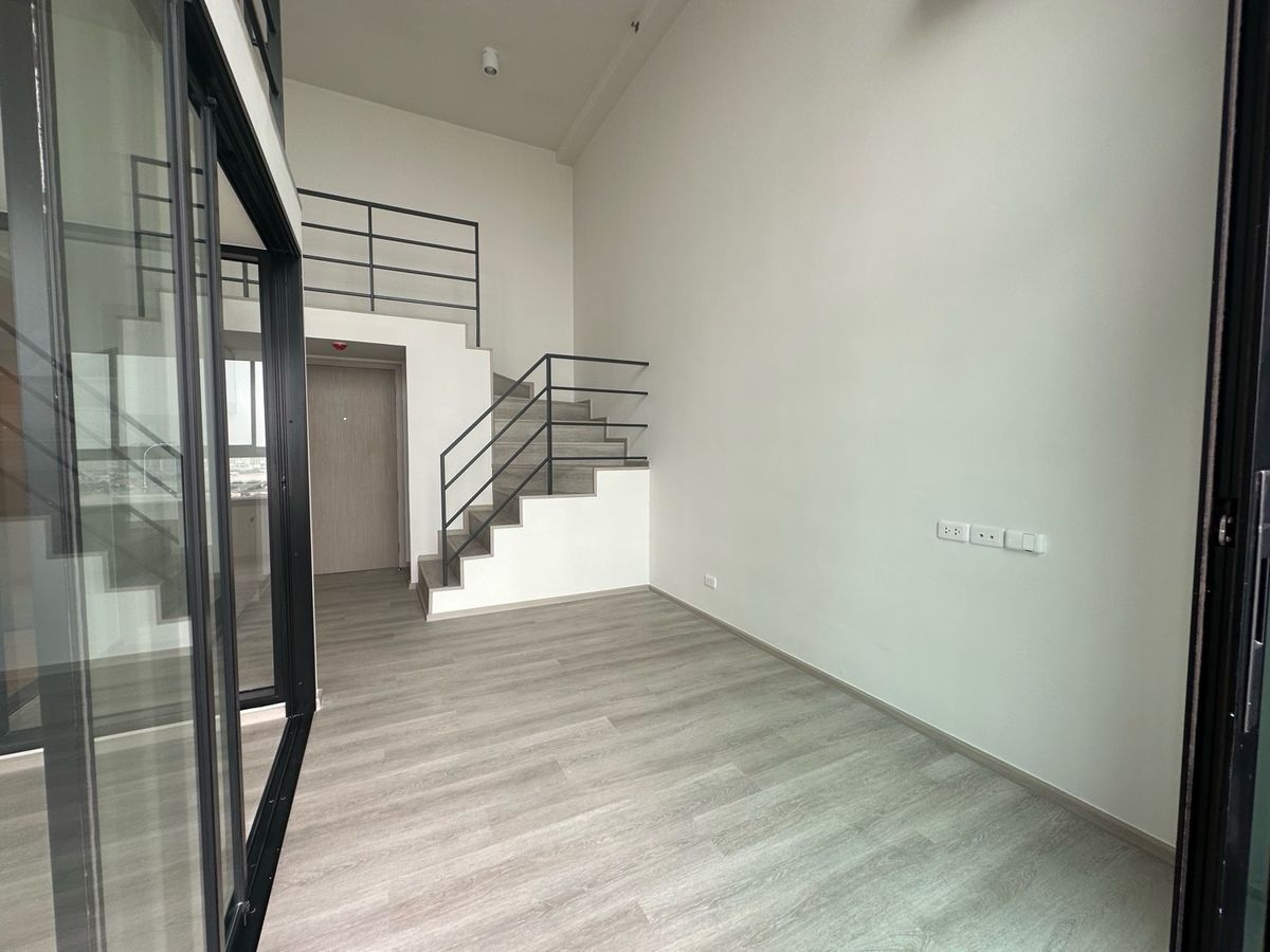 For SaleCondoPinklao, Charansanitwong : Room with a view of the Chao Phraya River, Ideo Charan70 project, hybrid room, size 50 square meters, price 5.39 million baht. Interested in seeing the room, call/line: 0646428664 Patch