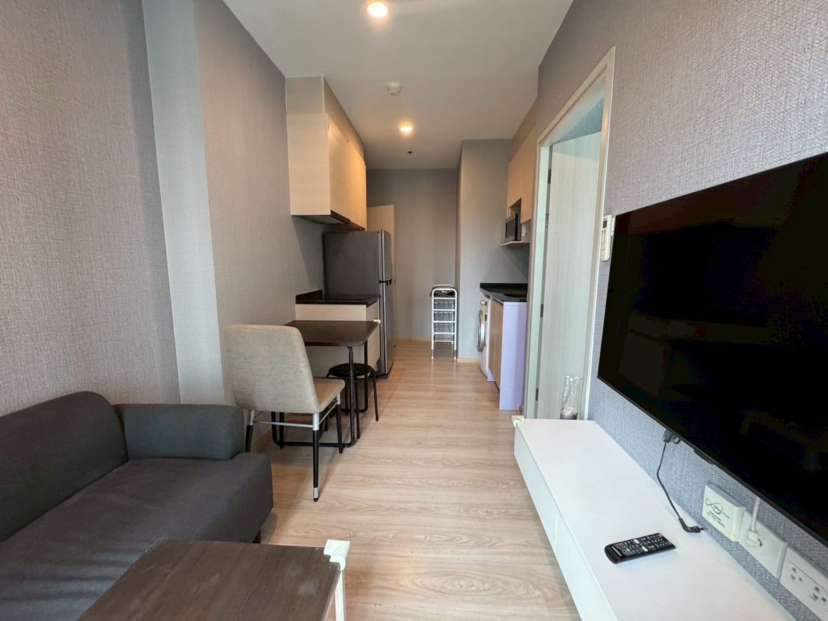 For RentCondoRatchadapisek, Huaikwang, Suttisan : Noble Revolve Ratchada 2 for rent, 1 bedroom, 26 sq m, high floor, beautiful room, built-in, near MRT Thailand Cultural Center Very nice to live in. I can say / Contact 065-8219716 Ice