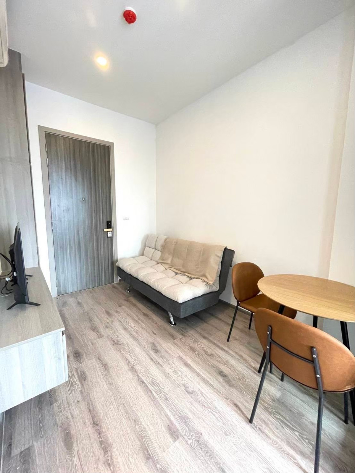 ⚜️ Condo for rent Knightsbridge Prime Onnut, near BTS onnut, near the high-class Big C mall Loading...