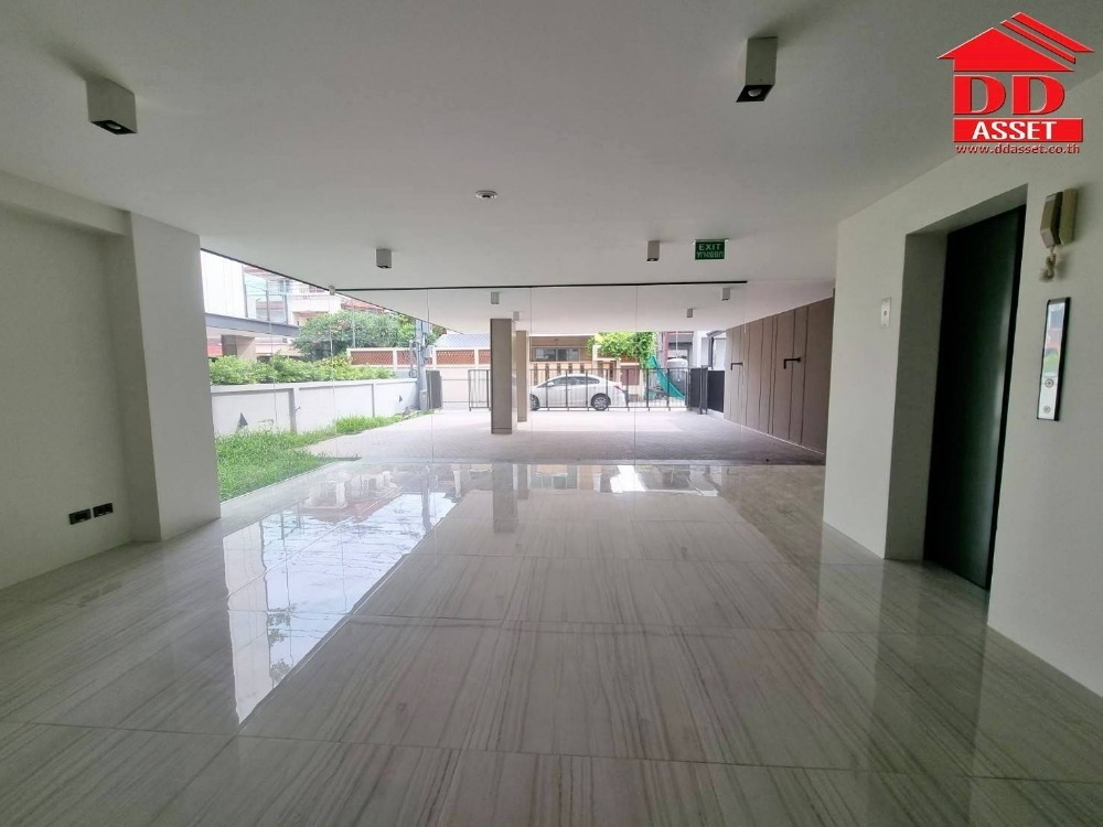 ขายโฮมออฟฟิศพระราม 9 เพชรบุรีตัดใหม่ RCA : The​ Element พระราม9​ โฮมออฟฟิศ 5 ชั้น มีลิฟต์​ ใกล้ The Nine พระราม 9 ใกล้แอร์พอร์ตลิ้ง​ สถานีหัวหมาก