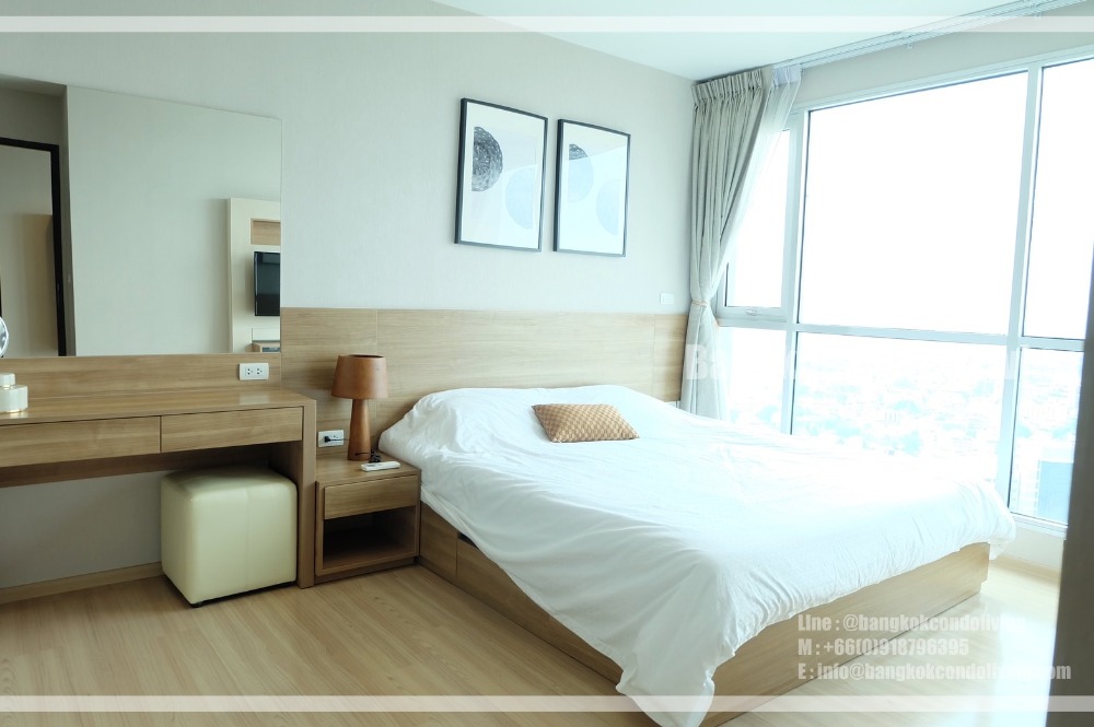 ให้เช่าคอนโดสาทร นราธิวาส : ริทึ่ม สาทร 2 ห้องนอน 2 ห้องน้ำ 65 ตรม. วิวแม่น้ำ ชั้นสูง เฟอร์ครบครัน ราคาดี