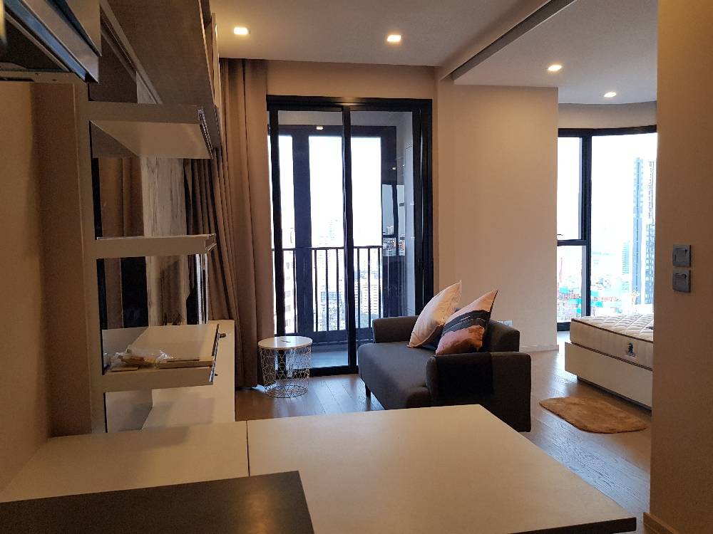 ให้เช่าคอนโดสุขุมวิท อโศก ทองหล่อ : Ashton Asoke Condo f or RENT ให้เช่า ** Ashton Asoke  @ 28,000บาท/month Call 096-2615656