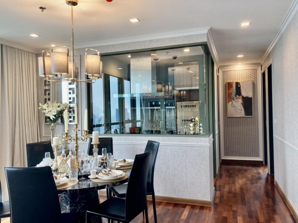 For SaleCondoRatchathewi,Phayathai : Urgent sale, condo in the heart of the city, 3 bedrooms, 3 bathrooms, @ Wish singnerture Midtown Siam