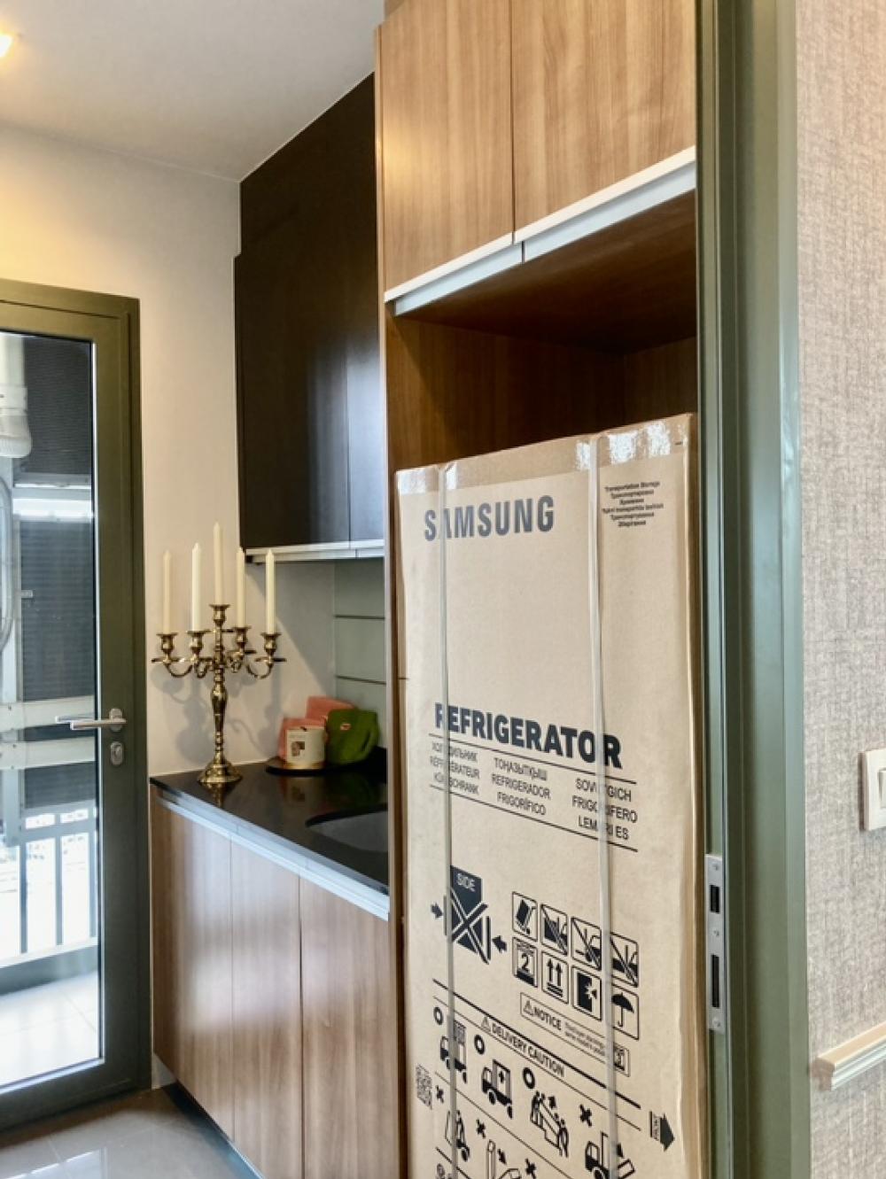 For SaleCondoRatchathewi,Phayathai : Urgent sale, condo in the heart of the city, 3 bedrooms, 3 bathrooms, @ Wish singnerture Midtown Siam