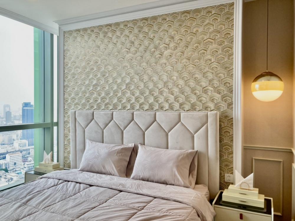 For SaleCondoRatchathewi,Phayathai : Urgent sale, condo in the heart of the city, 3 bedrooms, 3 bathrooms, @ Wish singnerture Midtown Siam