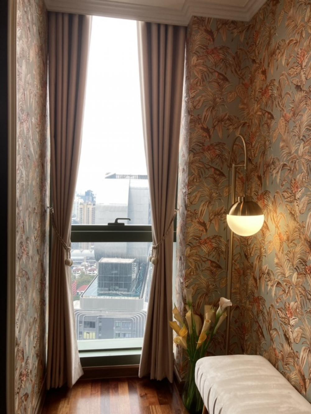 For SaleCondoRatchathewi,Phayathai : Urgent sale, condo in the heart of the city, 3 bedrooms, 3 bathrooms, @ Wish singnerture Midtown Siam