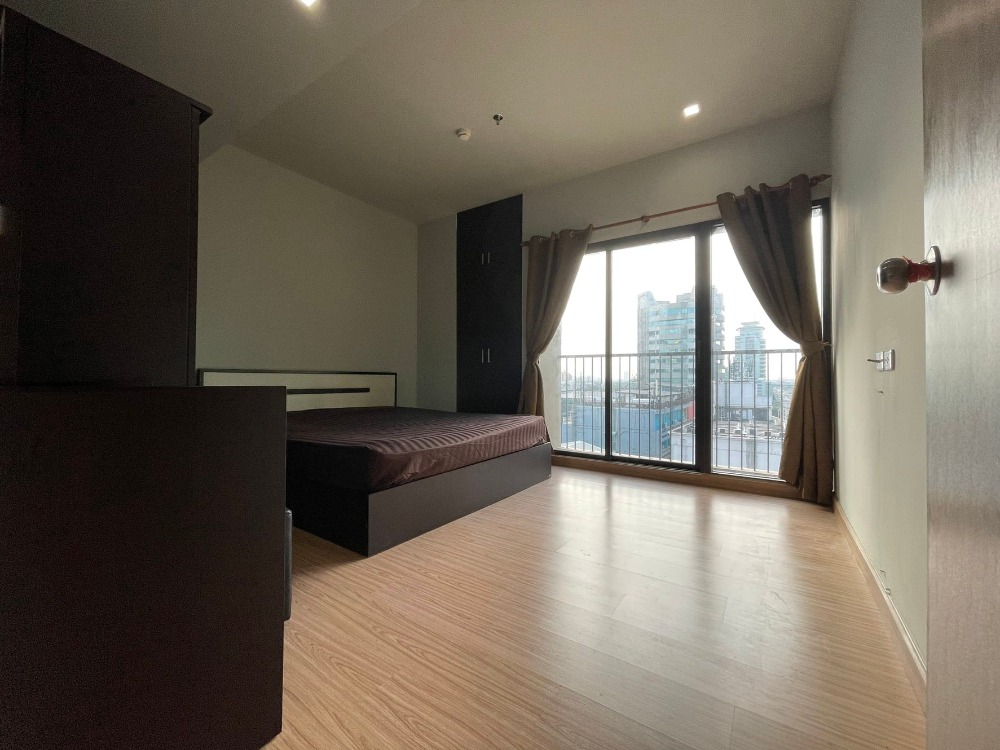 For RentCondoRatchathewi,Phayathai : Eng 中 日 Please add LINE ID @806qphgn o8415o5483 Rent 16,999 B Sell 5.5 MB Noble Revent