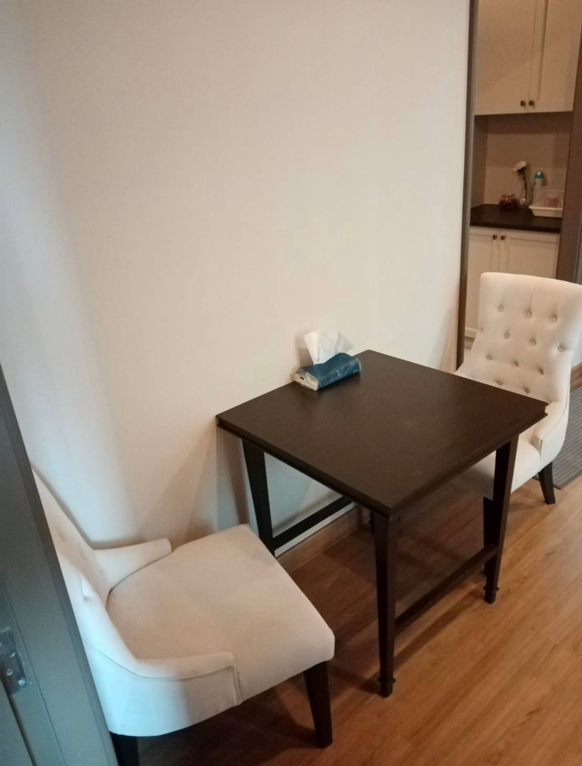 ขายคอนโดสยาม จุฬา สามย่าน : The Reserve - Kasemsan 3 Eng 中 日 Please add LINE ID @806qphgn o8415o5483 Sell