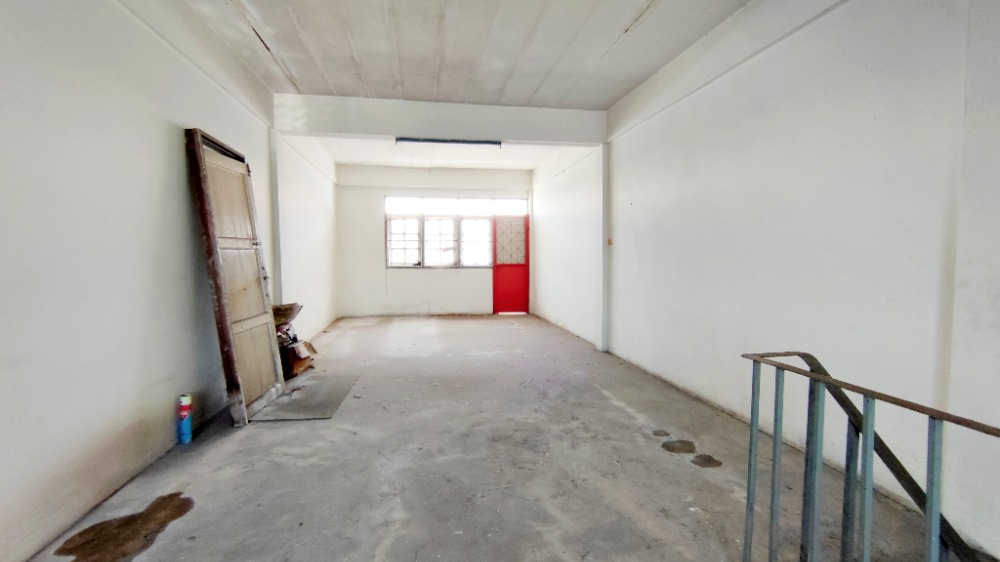 For SaleShop HouseRathburana, Suksawat : For sale: 4.5-storey commercial building, Suk Sawat 26 (Soi Condo Prachanan), 16 sq m, good location for trading