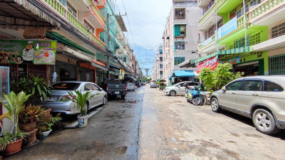 For SaleShop HouseRathburana, Suksawat : For sale: 4.5-storey commercial building, Suk Sawat 26 (Soi Condo Prachanan), 16 sq m, good location for trading