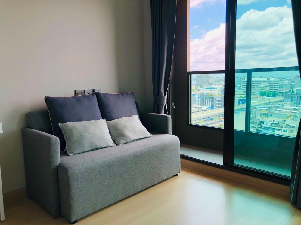 For RentCondoKasetsart, Ratchayothin : 🔥🔥Rent 11500-12500 baht Lumpini Phahon 32🔥🔥 One month deposit, 2 rooms available, reserve now!!!