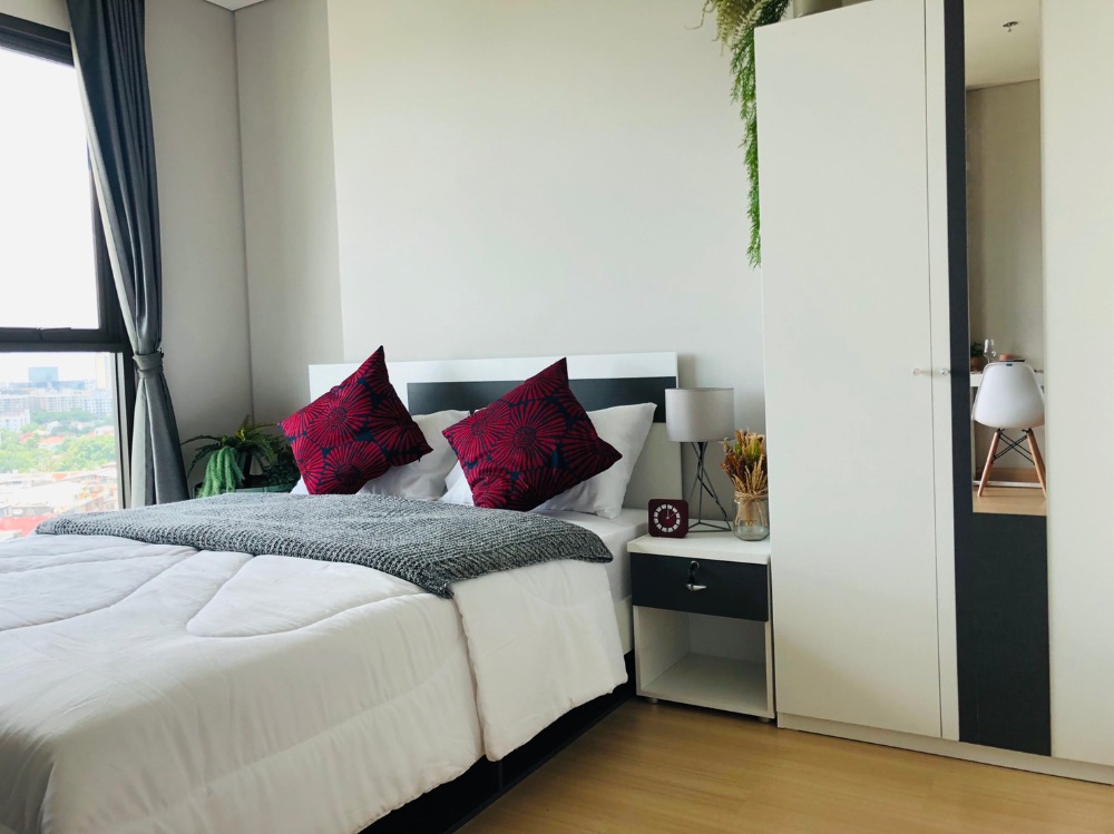 For RentCondoKasetsart, Ratchayothin : 🔥🔥Rent 11500-12500 baht Lumpini Phahon 32🔥🔥 One month deposit, 2 rooms available, reserve now!!!