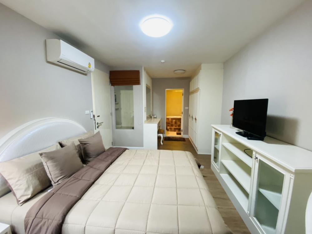 For RentCondoSukhumvit, Asoke, Thonglor : For Rent Condo for rent, Thonglor 18, beautiful location, The Clover Condo, size 37.7 sq m., 3rd floor, garden view