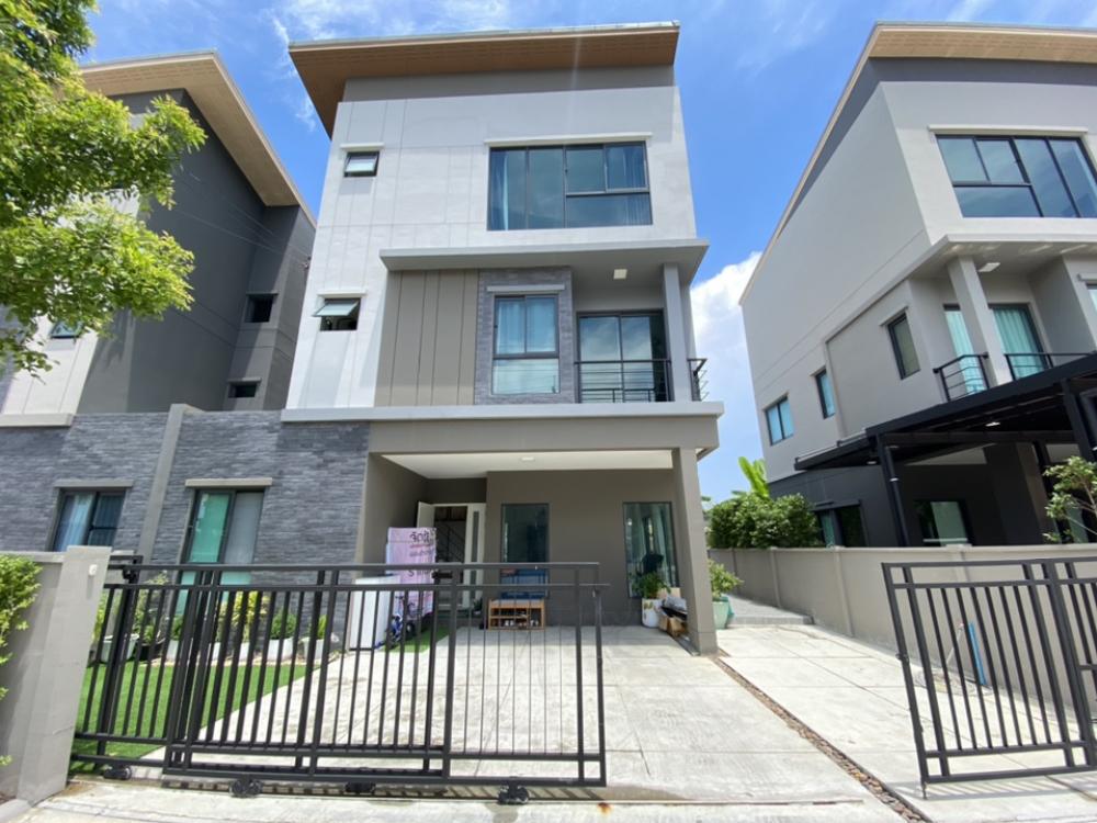 For RentTownhomeNawamin, Ramindra : For rent Bann Klang Muang Ram Indra 83 with 4 bedroom 4 bath room