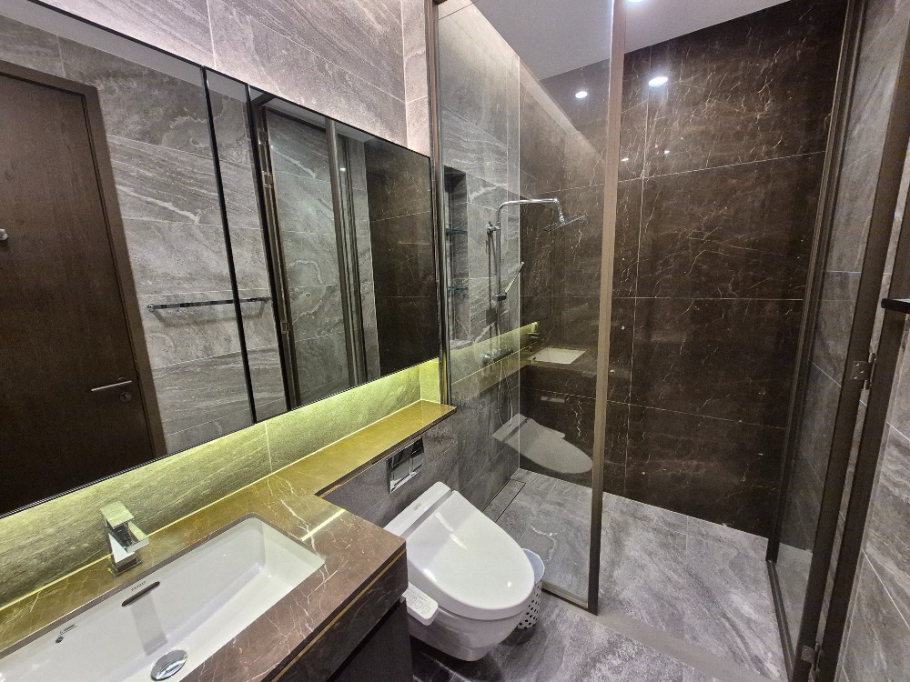 For RentCondoSukhumvit, Asoke, Thonglor : THE ESSE Sukhumvit 36⭐Luxury 1 Bed⭐38 sqm⭐BTS Thonglor