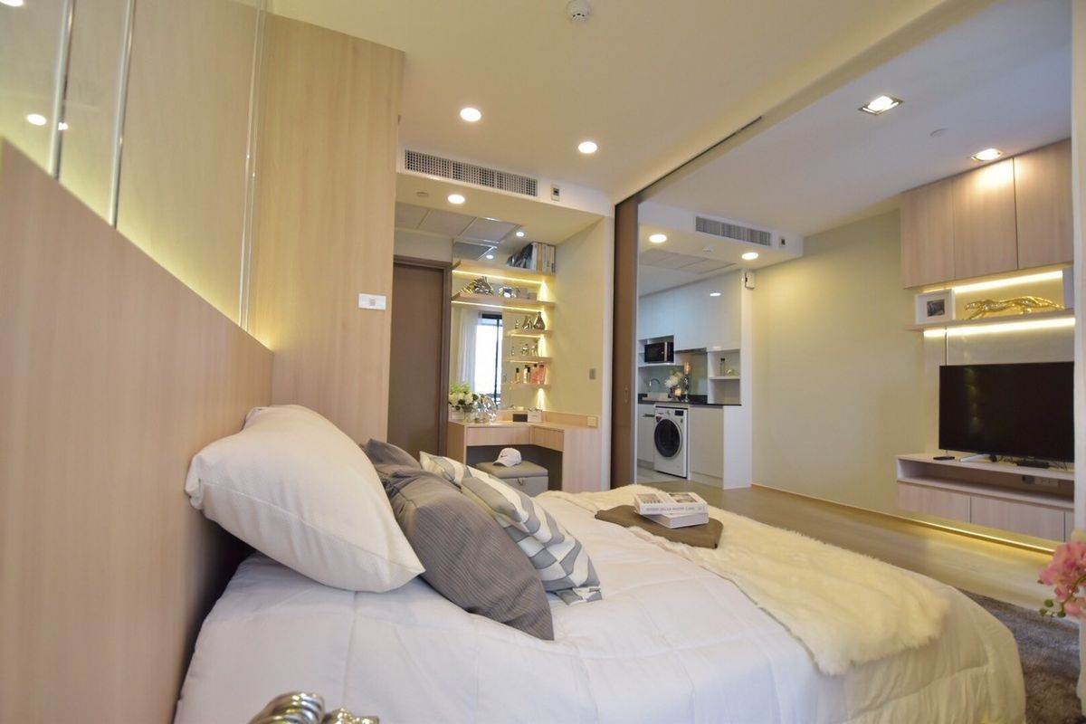 For RentCondoSiam Paragon ,Chulalongkorn,Samyan : 🔐#PN2301_279🔐🗓️ Available and ready to move in Feb. 68🗓️Floor Renovation (25 sqm. 1 bedroom, 1 bathroom) Amelia Macassar-Six