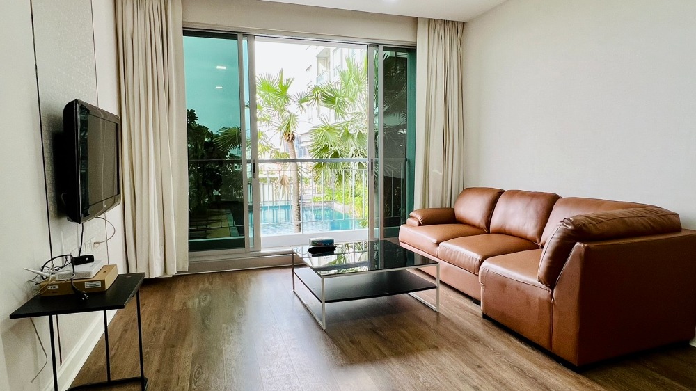For RentCondoThaphra, Talat Phlu, Wutthakat : For RENT 2 Bedroom Pool view Near BTS at The Room Satorn-Taksin