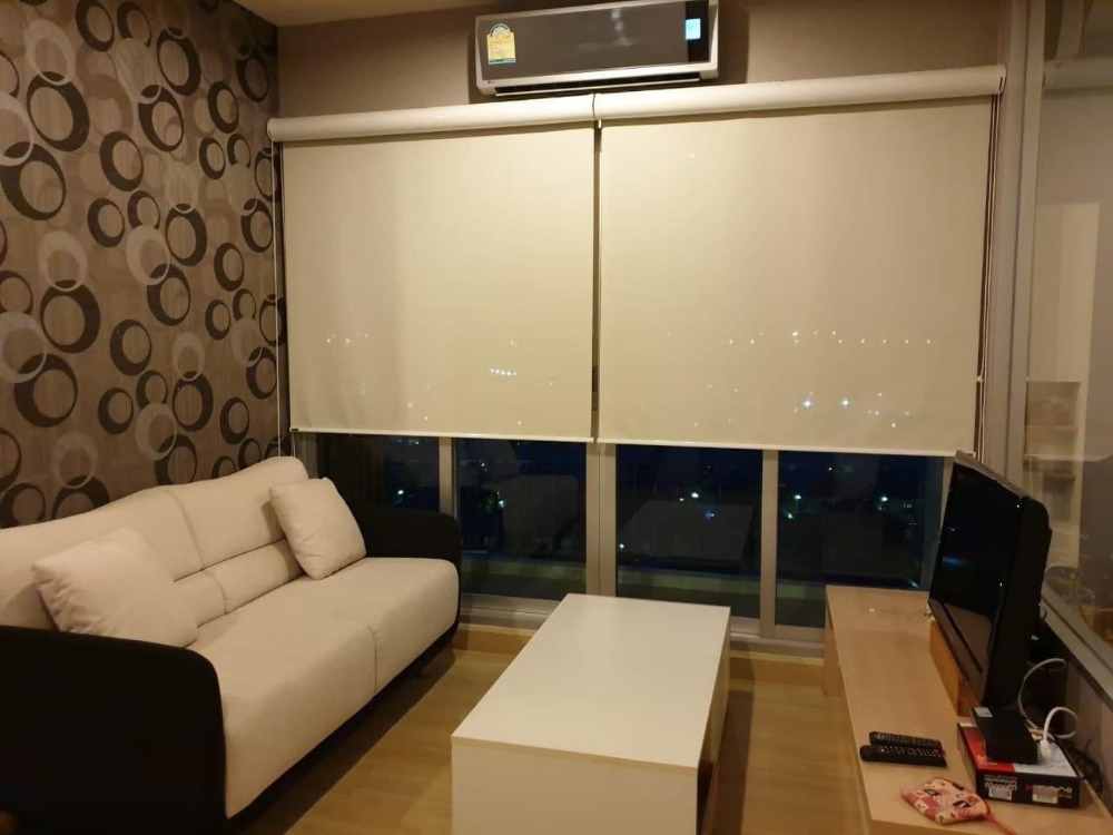 For RentCondoPattanakan, Srinakarin : For rent, The Parkland Srinakarin, parkland srinakarin, room size 36 sq.m., pool view. Nothing blocking the view, very good 360 degrees, 14th floor, 9,000 baht