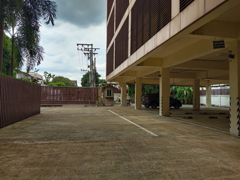 ขายสำนักงานอ่อนนุช อุดมสุข : ขายสำนักงาน 4 ชั้น +บ้าน 3 ชั้น ซอยปุณณวิถี 34 ถนนสุขุมวิท 101 แขวงบางจาก เขตพระโขนง กรุงเทพ