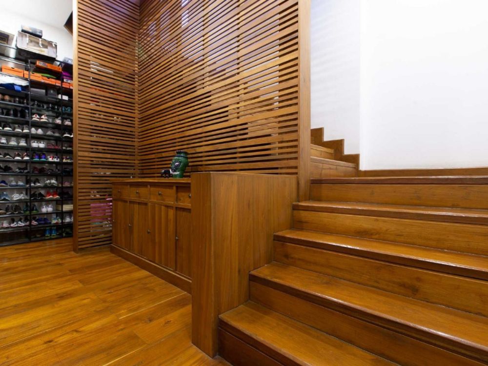 For SaleHouseKaset Nawamin,Ladplakao : A single house outside the resort style project, Soi Nuanchan, decorated with more than 100 years of teak wood.