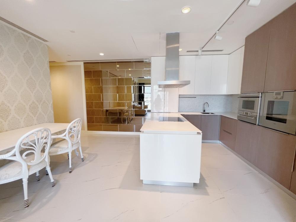 ให้เช่าคอนโดวิทยุ ชิดลม หลังสวน : Rent ✨ 185 Rajdamri ✨Super Luxury Condominium from Raimond Land (video available)